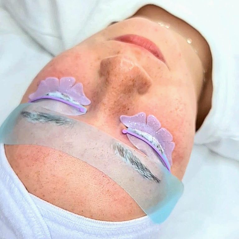 Wimpern- & Augenbrauenlifting